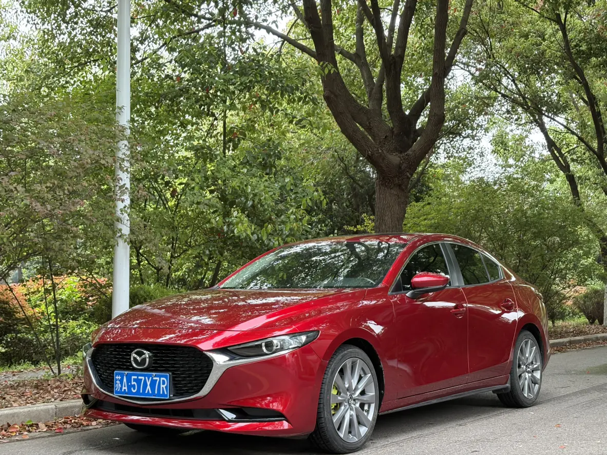 Mazda Axela