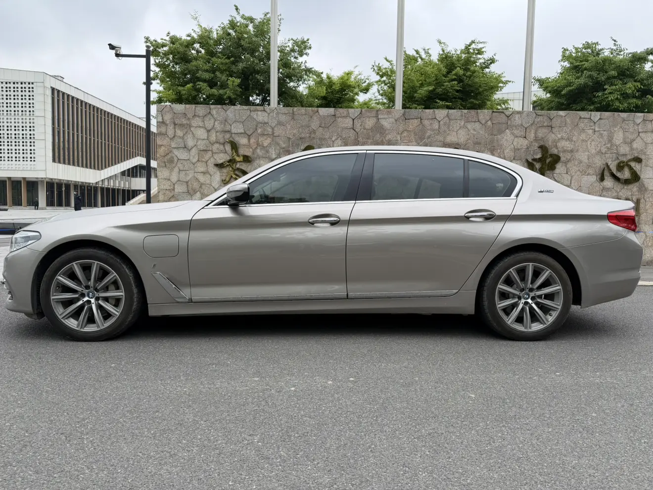 BMW 5 Series PHEV