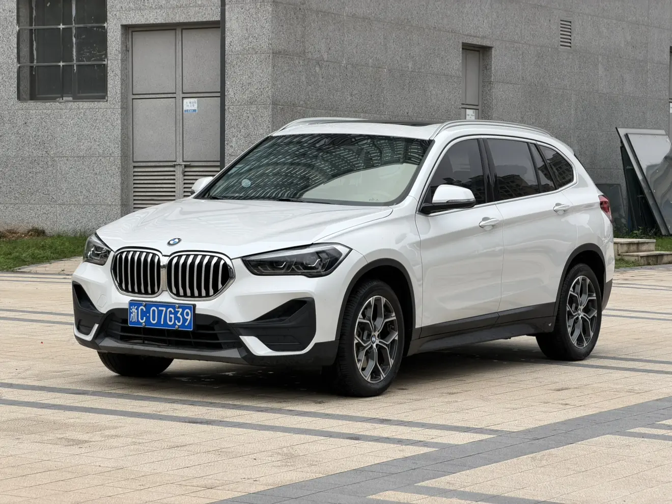 BMW X1