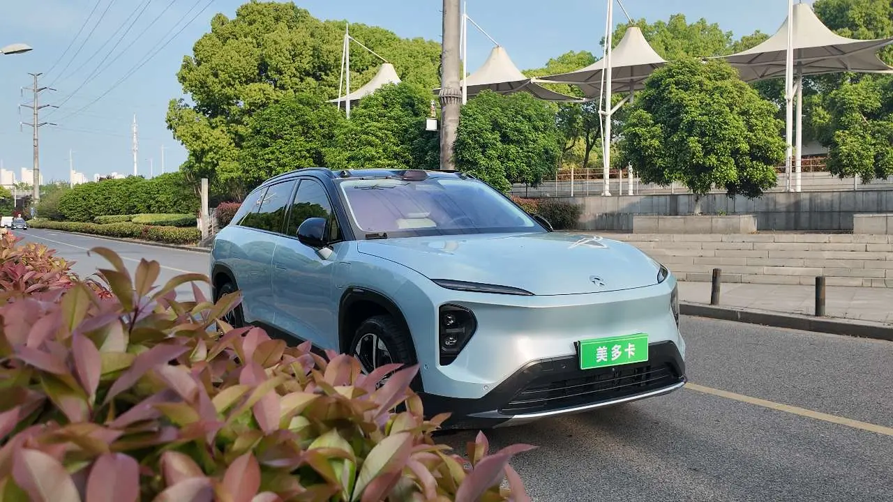 NIO ES7