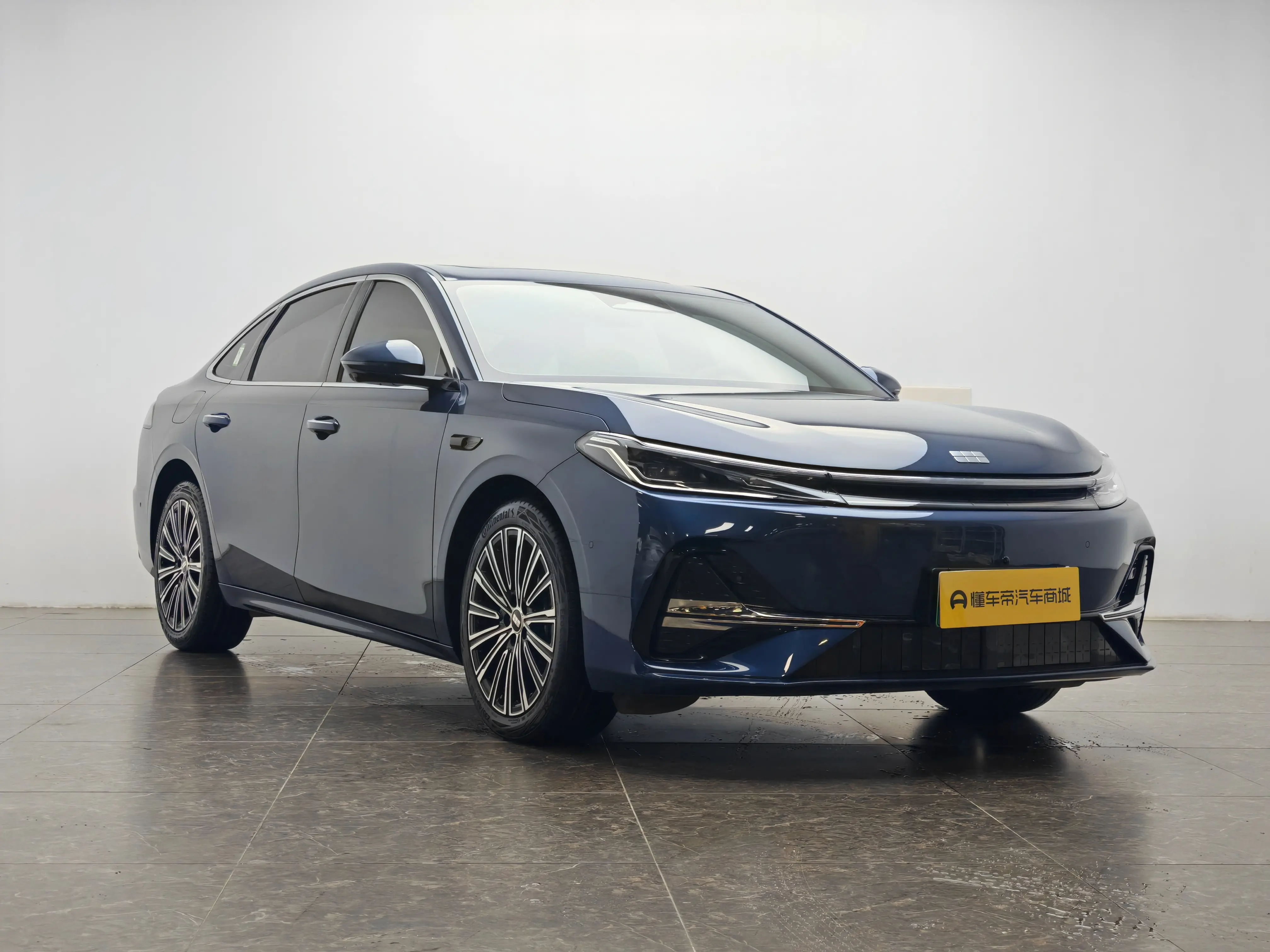 Geely Galaxy A7 EM