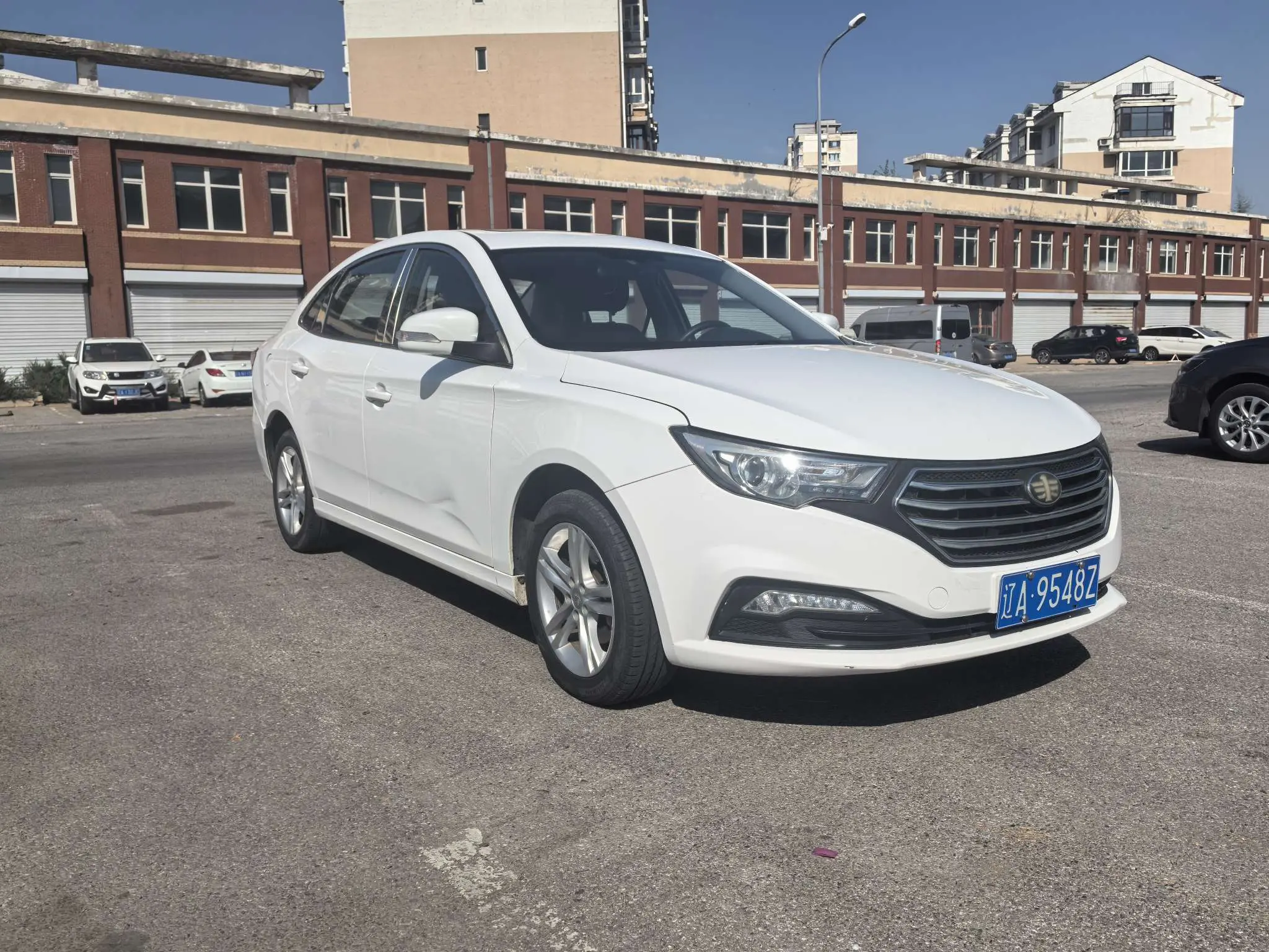 FAW Bestune B30