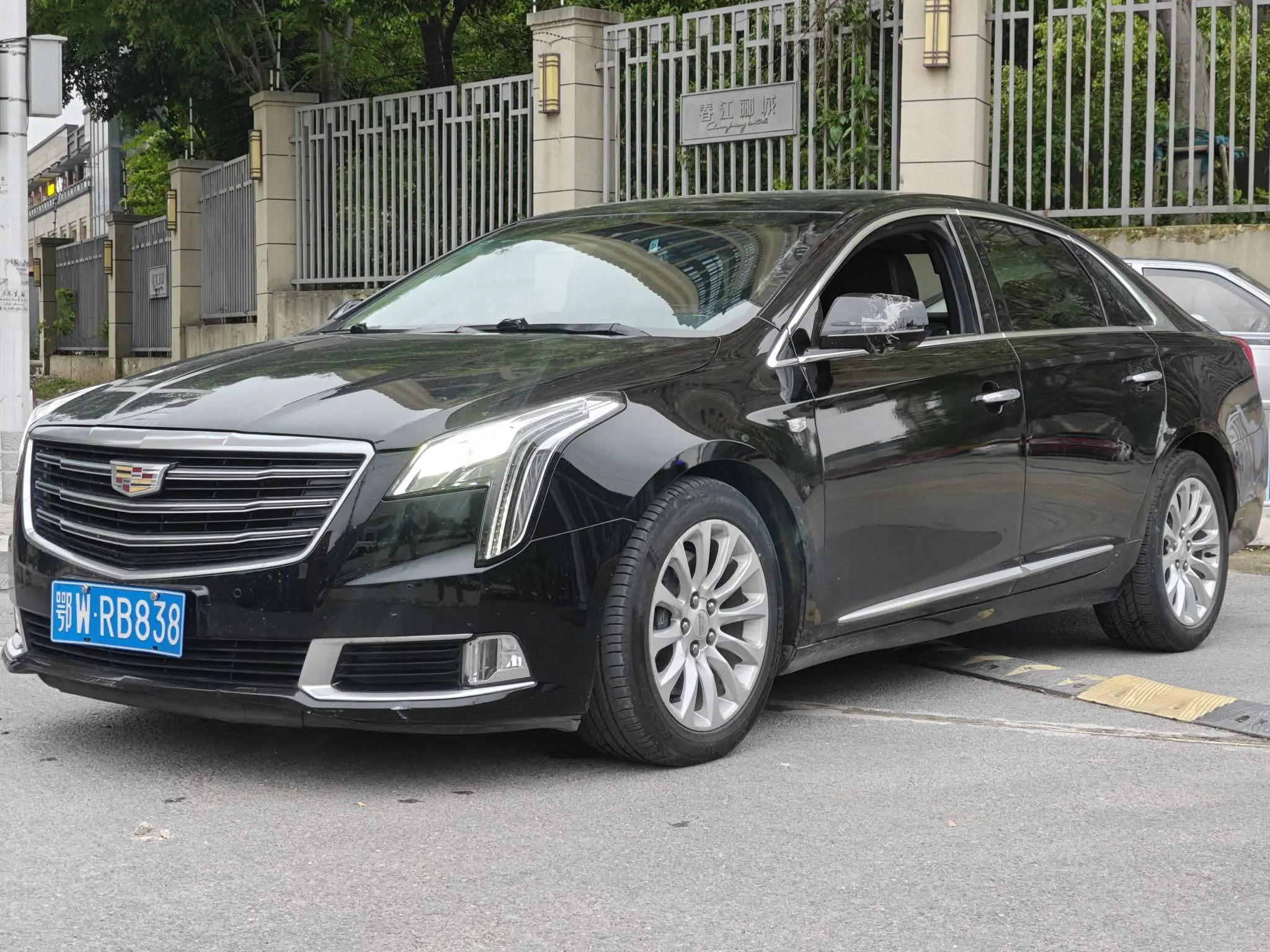 Cadillac XTS