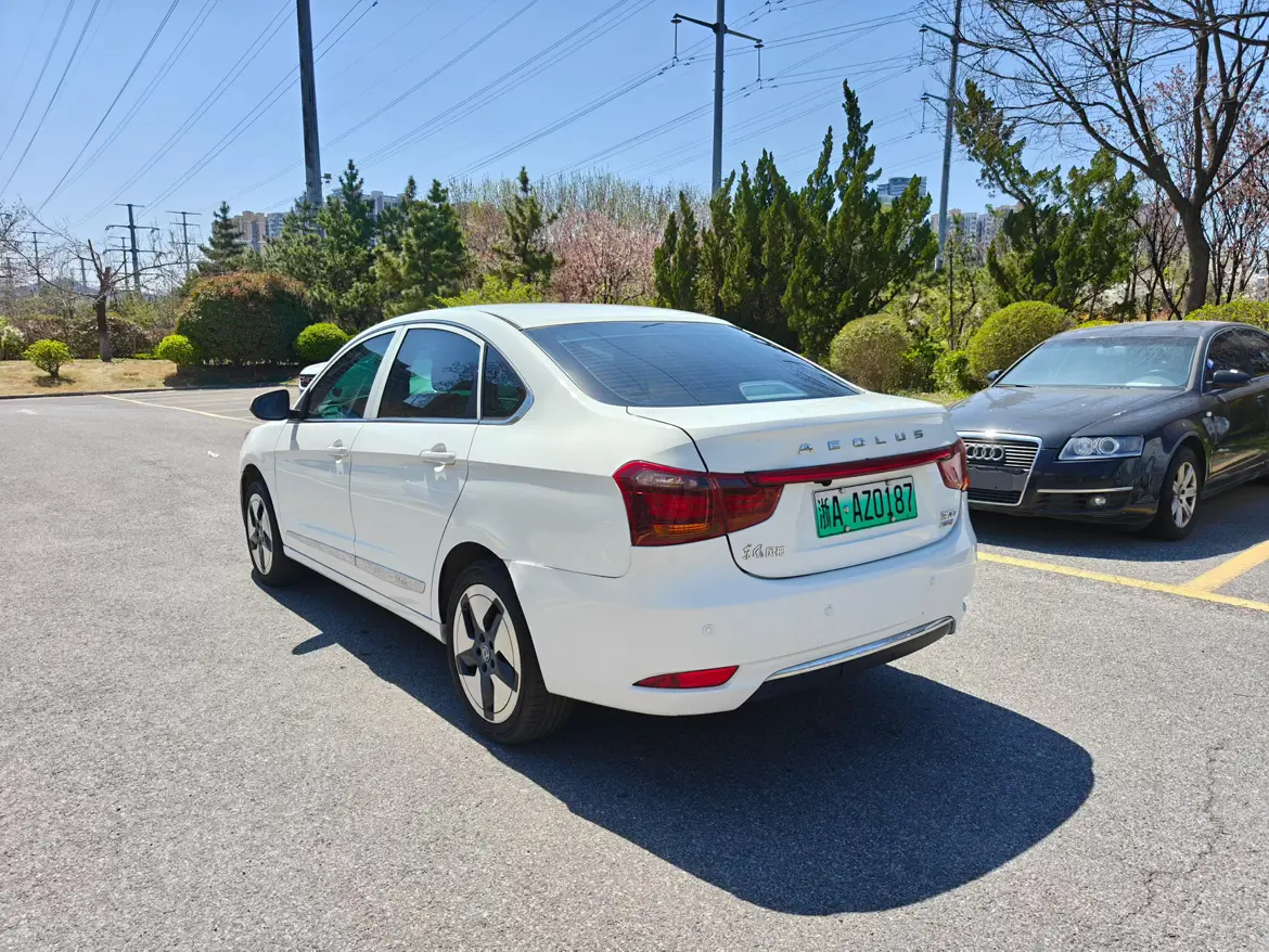 Dongfeng Fengshen E70