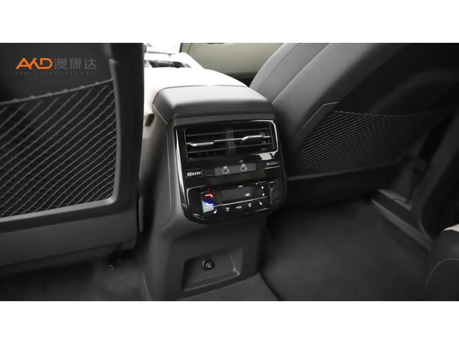 Audi Q6