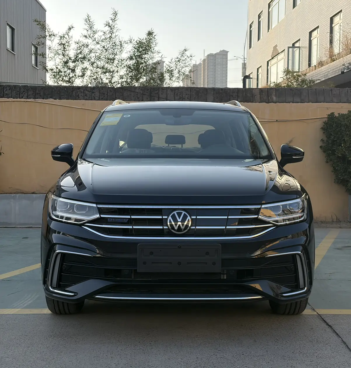 Volkswagen Tiguan L PHEV