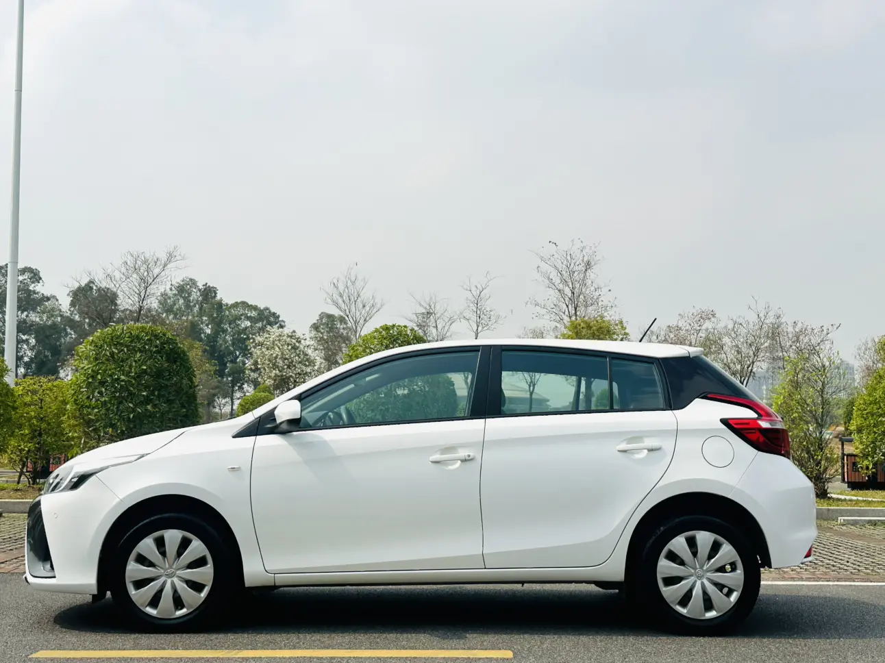 Toyota Yaris L
