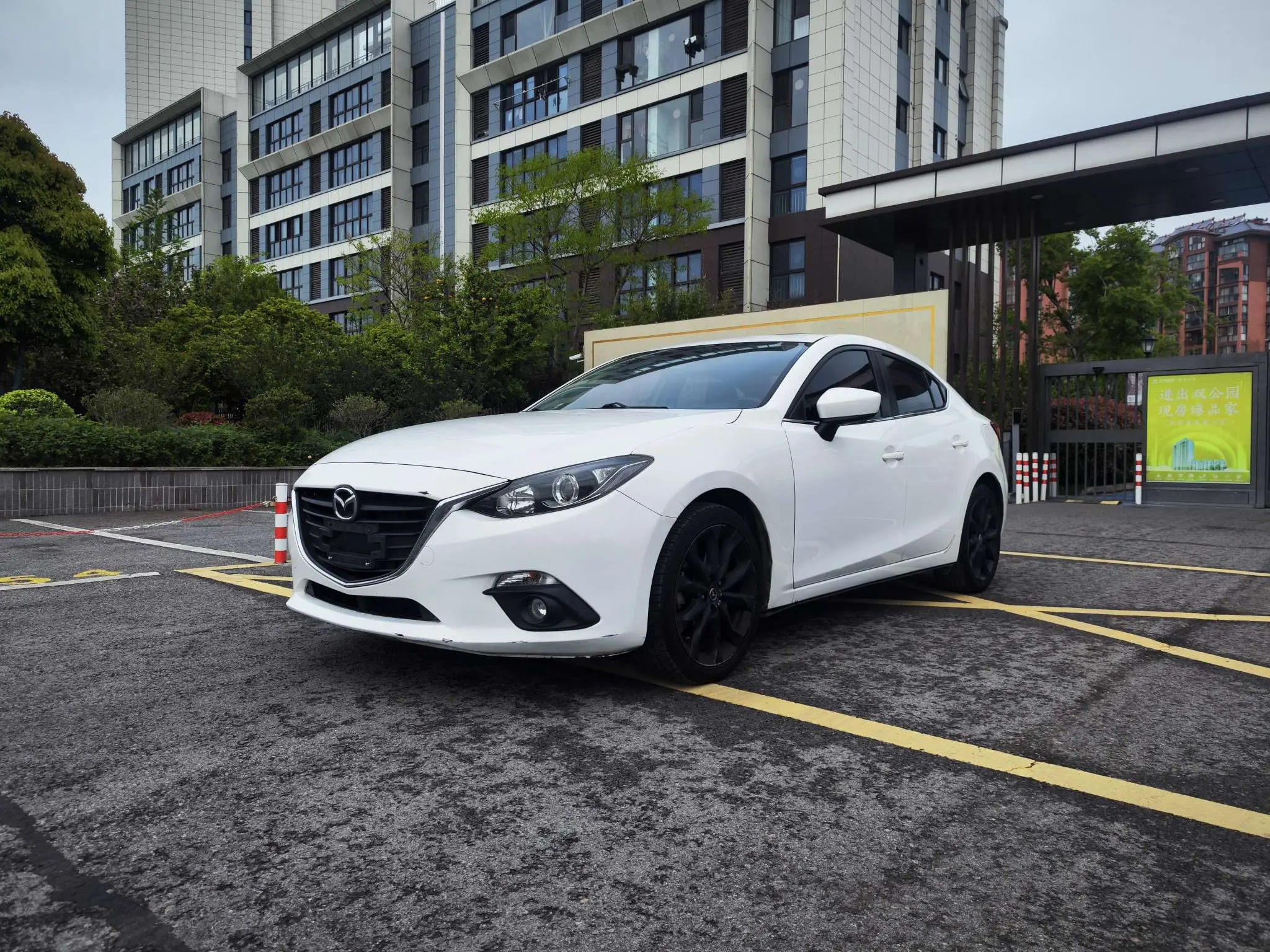 Mazda Axela