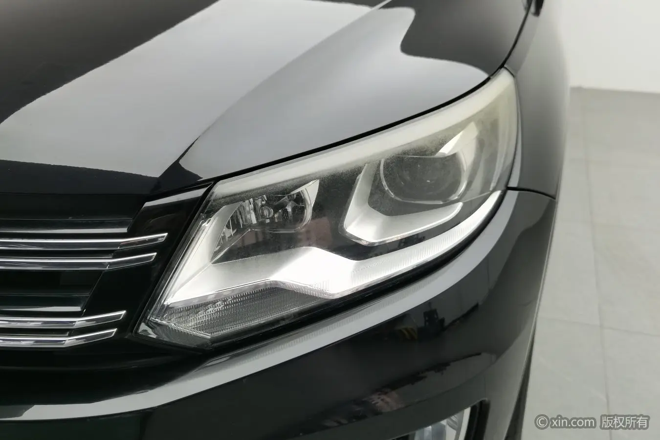 Volkswagen Tiguan (Tharu)