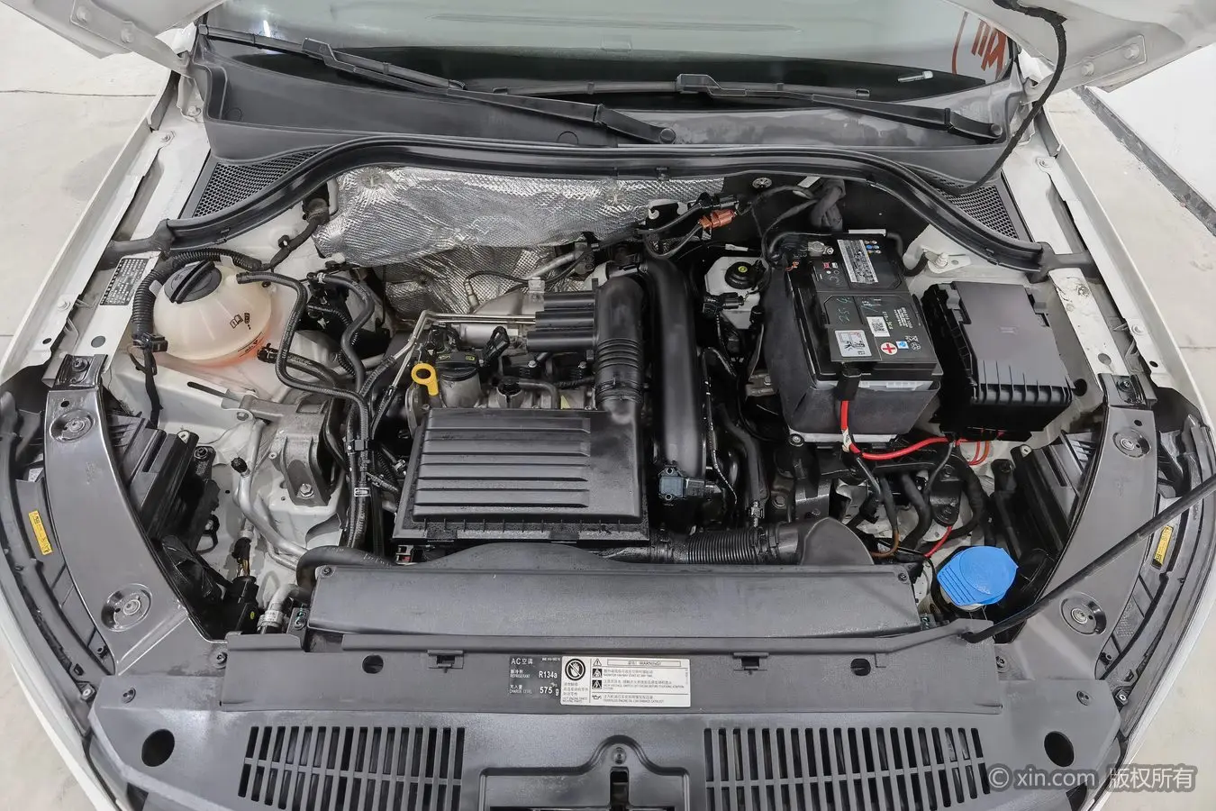 Volkswagen Tiguan (Tharu)