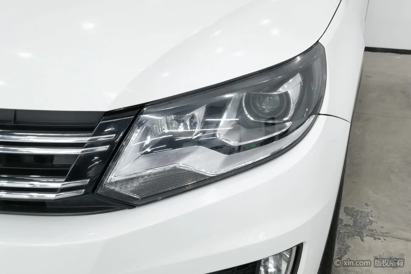 Volkswagen Tiguan (Tharu)