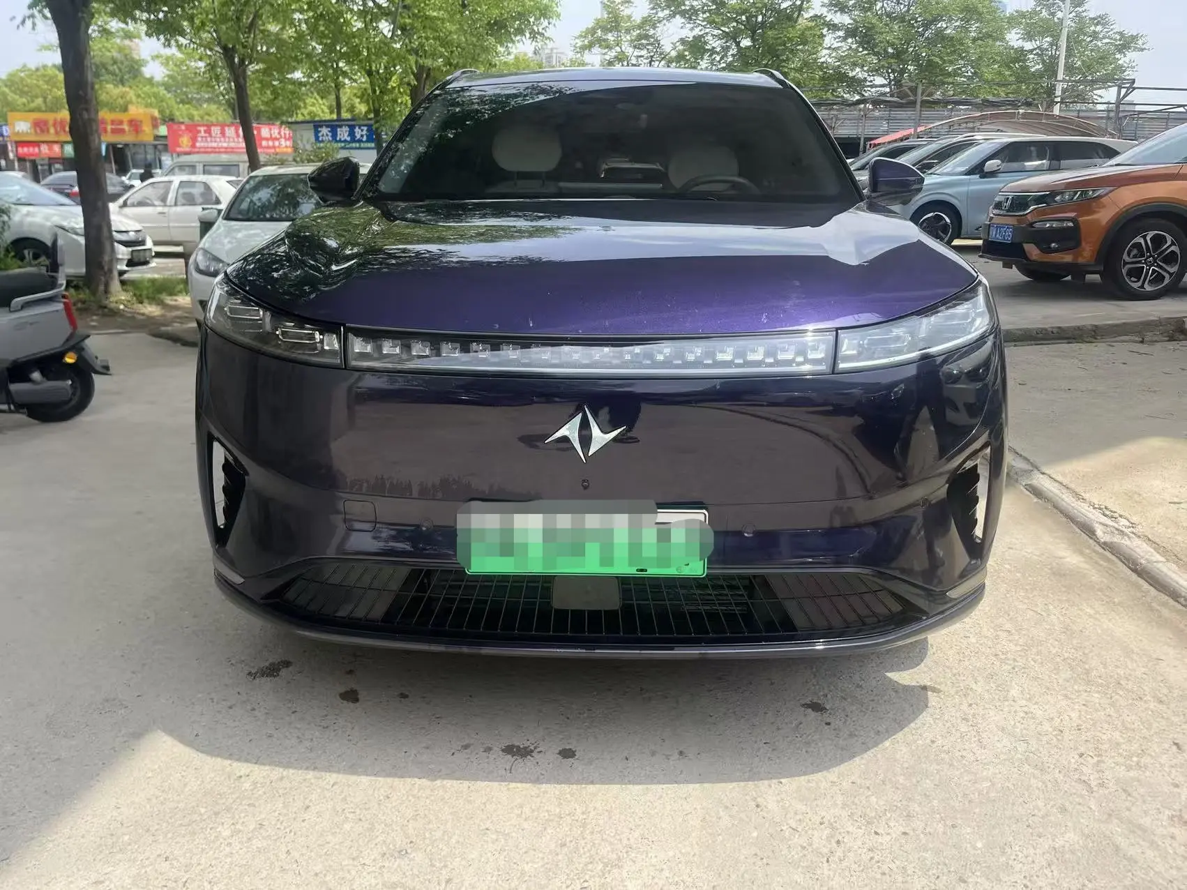 Dongfeng Yipai 008