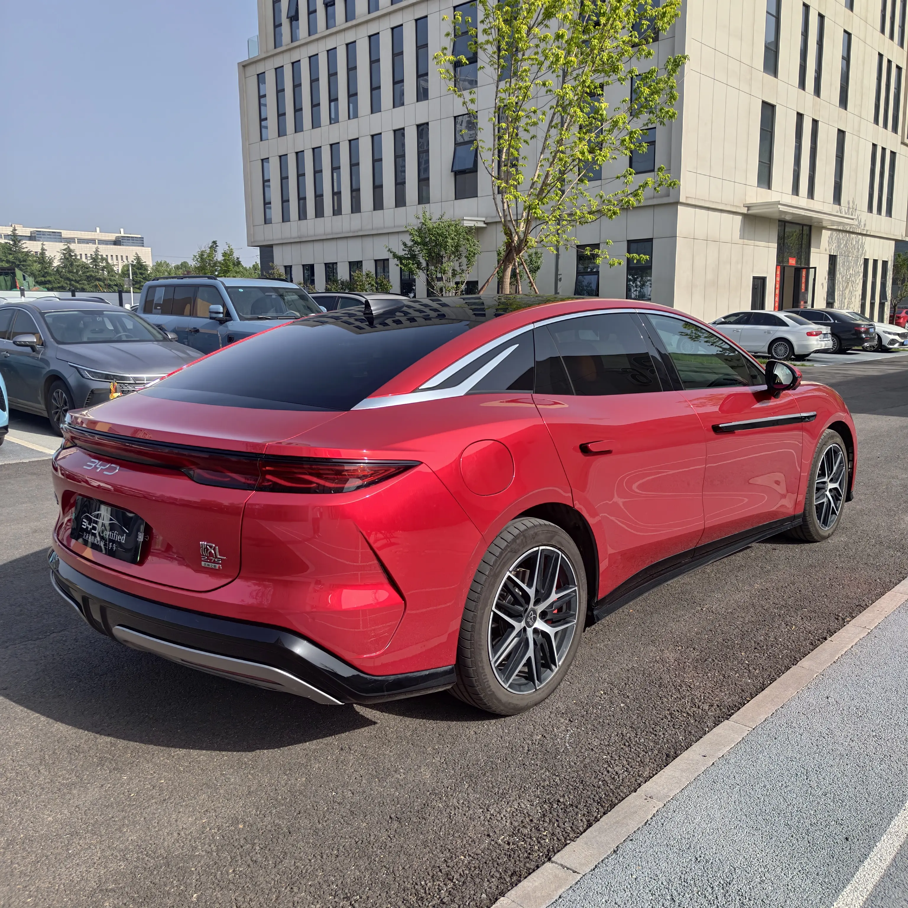 BYD Han L EV