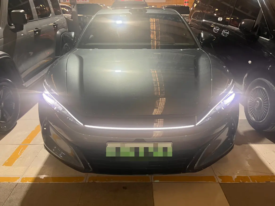BYD Han L EV
