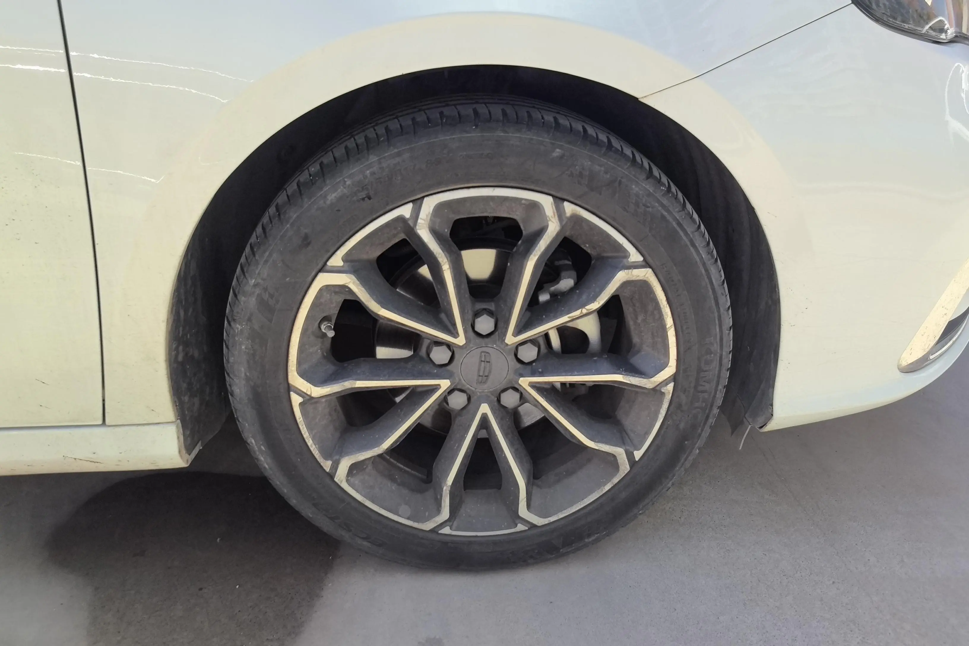 Geely Binrui