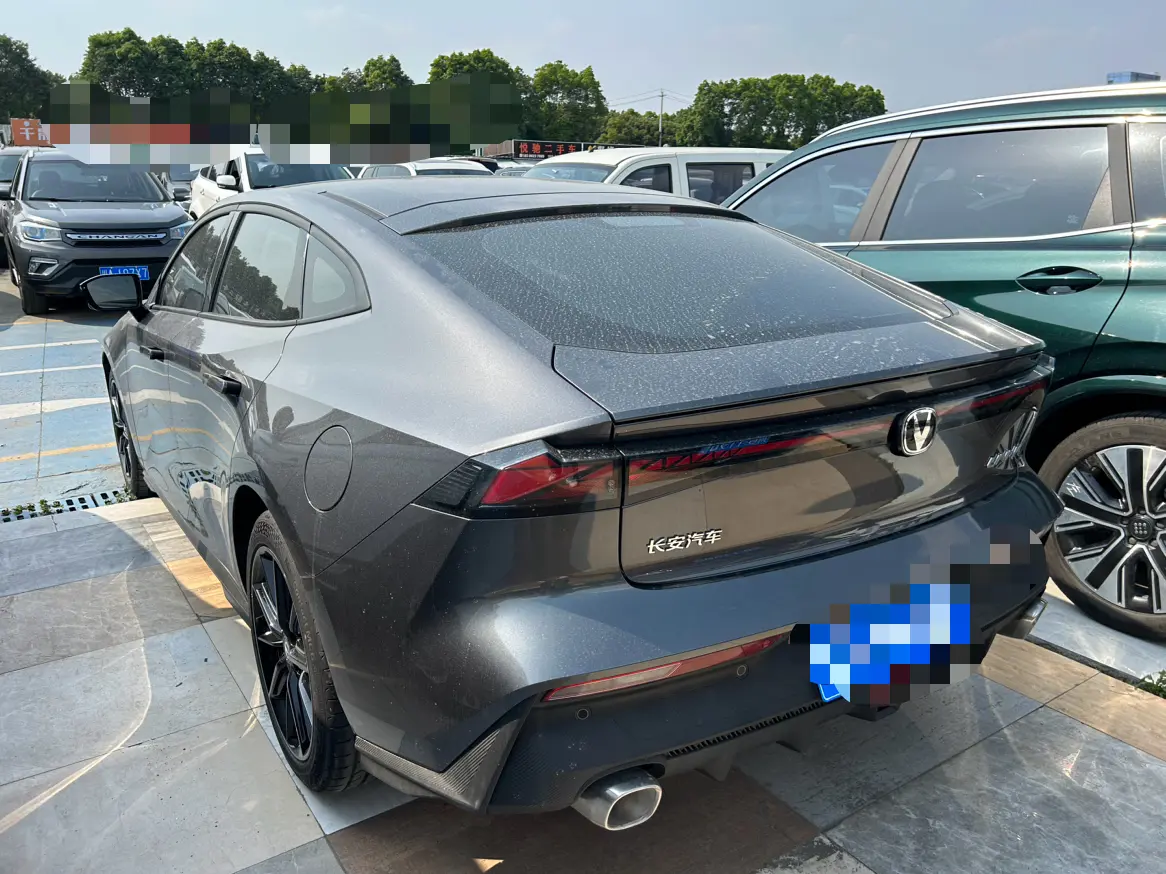 Changan UNI-V