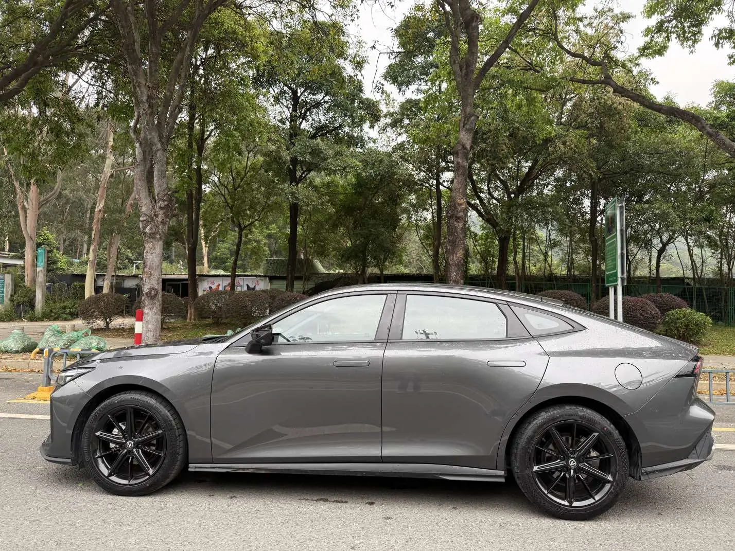 Changan UNI-V