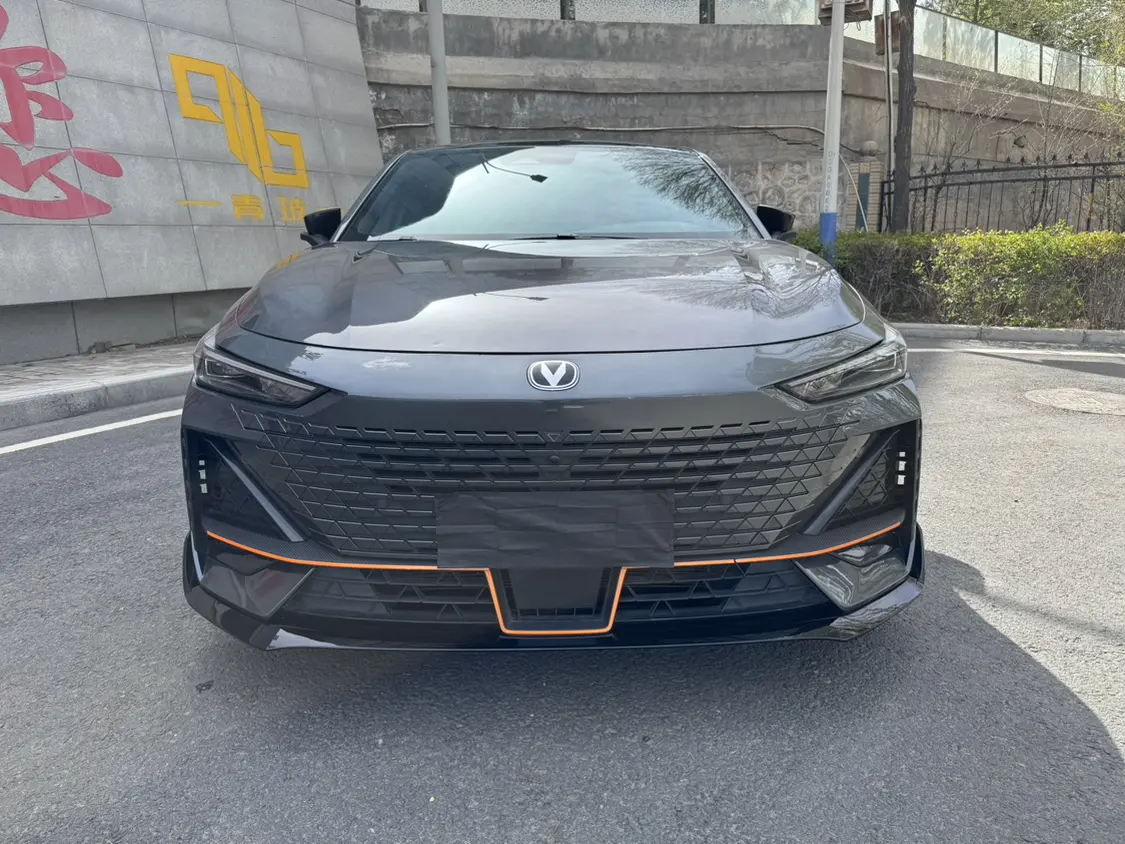 Changan UNI-V