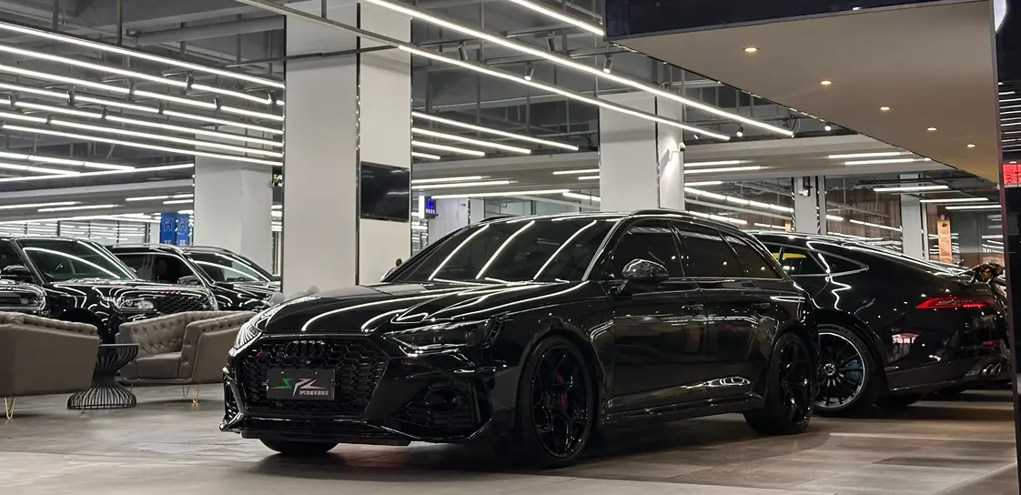 Audi RS 4
