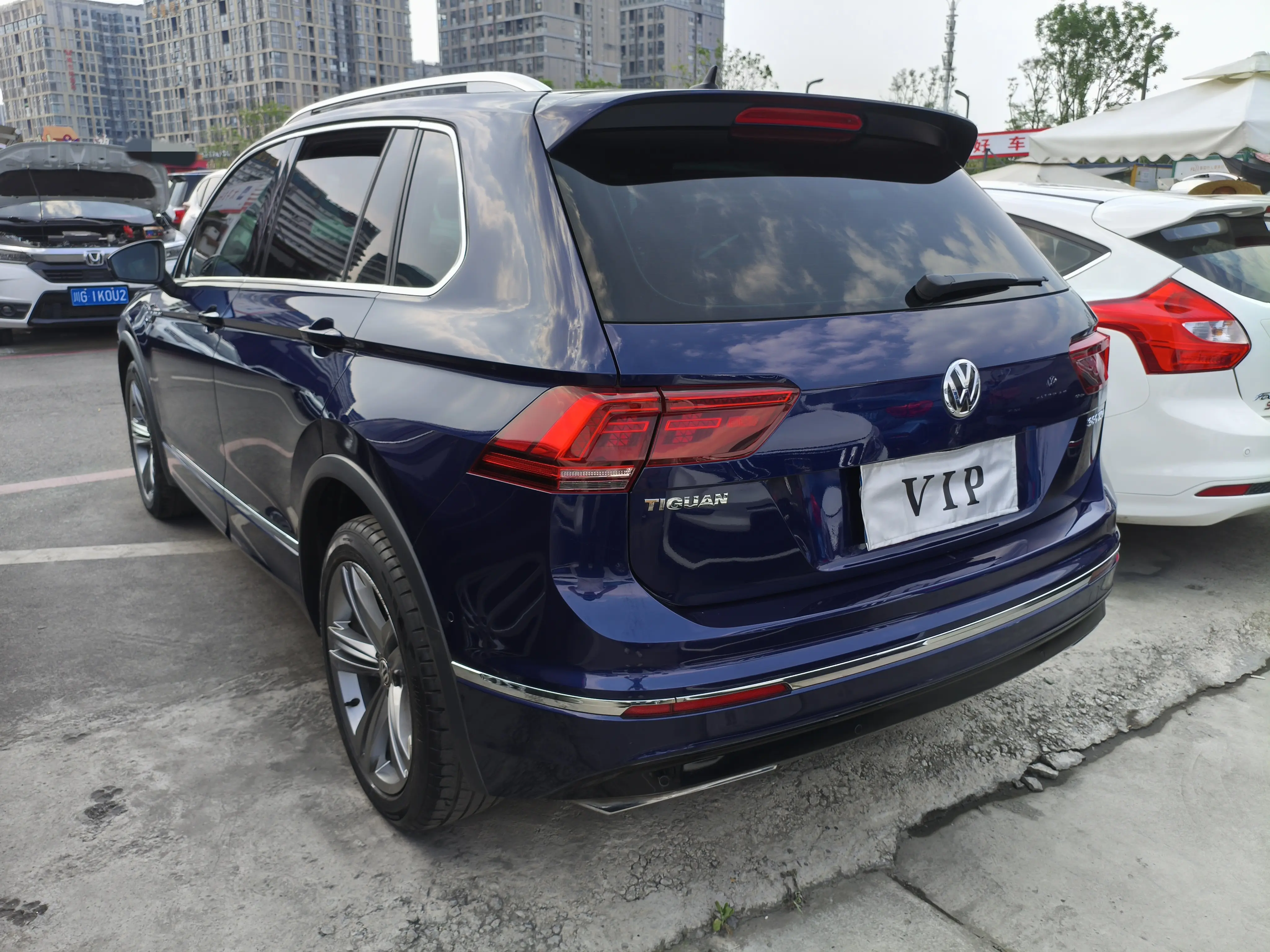 Volkswagen Tiguan (Tharu)