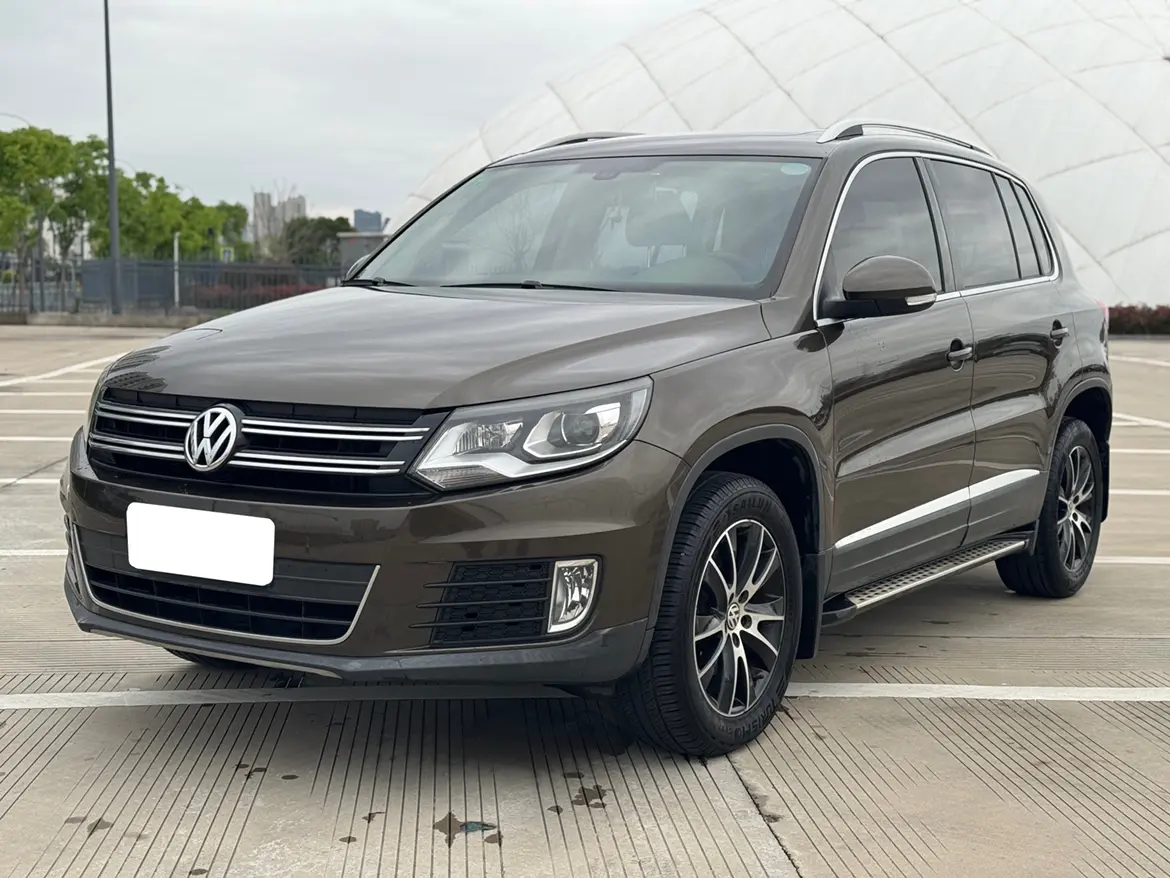 Volkswagen Tiguan (Tharu)