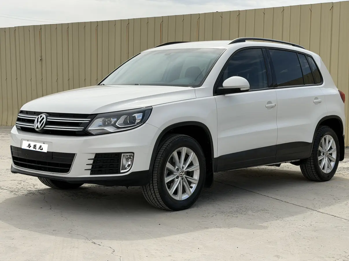 Volkswagen Tiguan (Tharu)