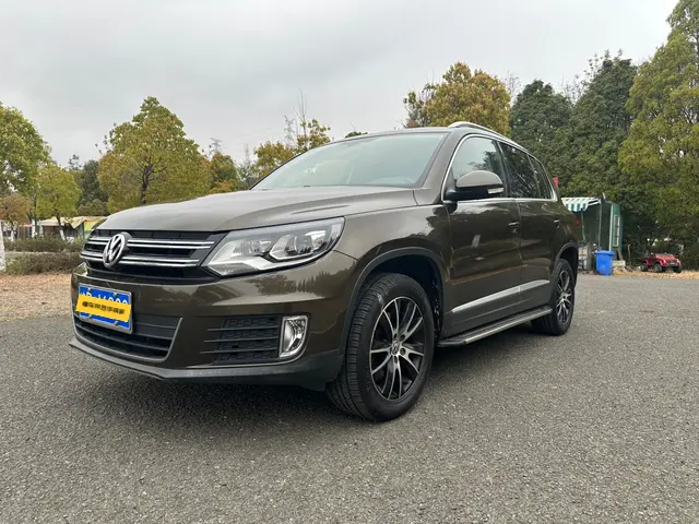 Volkswagen Tiguan (Tharu)