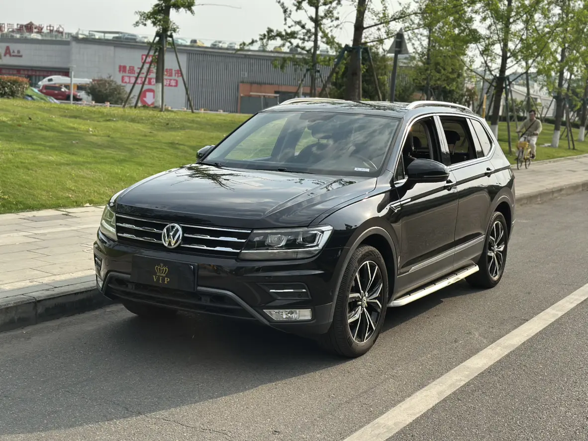 Volkswagen Tiguan L