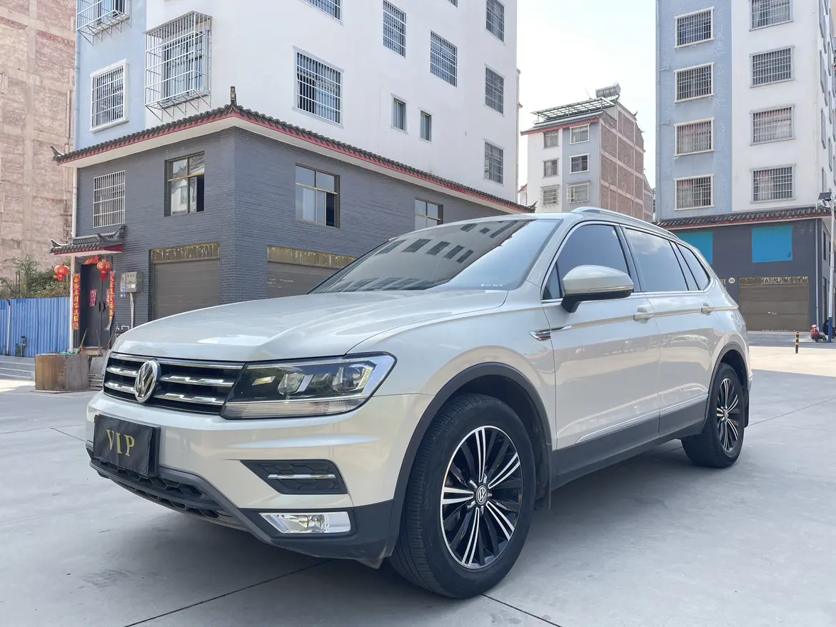 Volkswagen Tiguan L