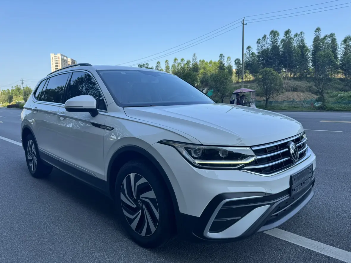 Volkswagen Tiguan L