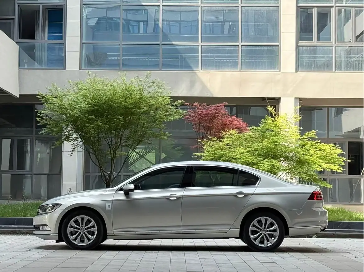 Volkswagen Magotan