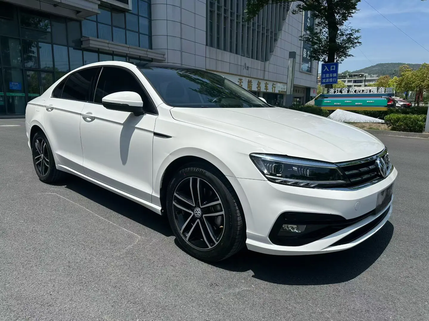 Volkswagen Lamando