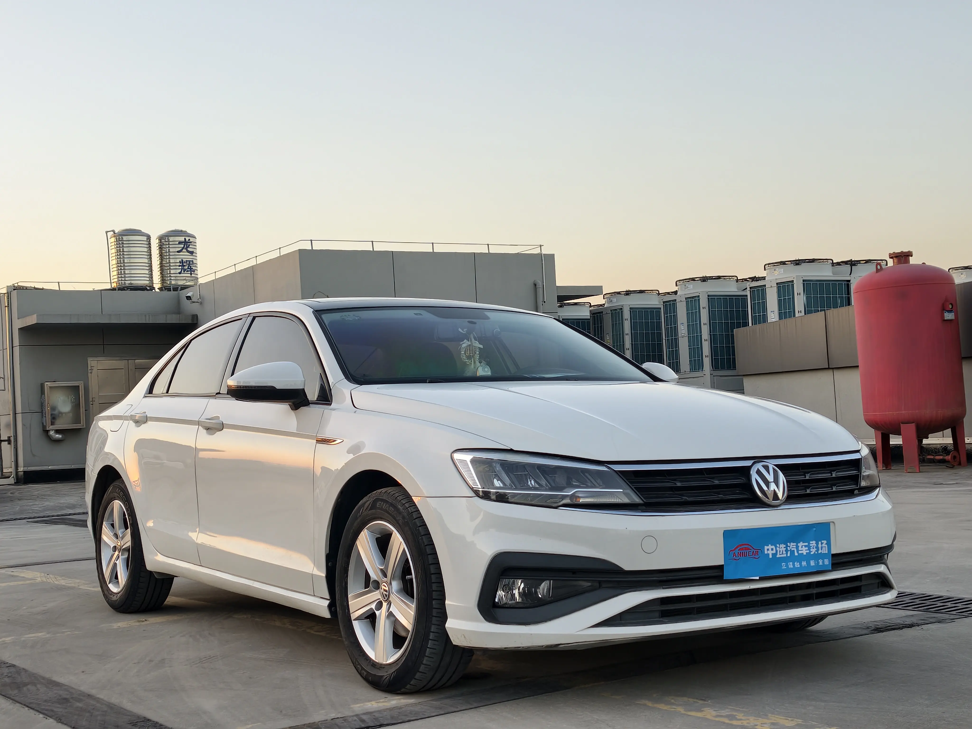 Volkswagen Lamando