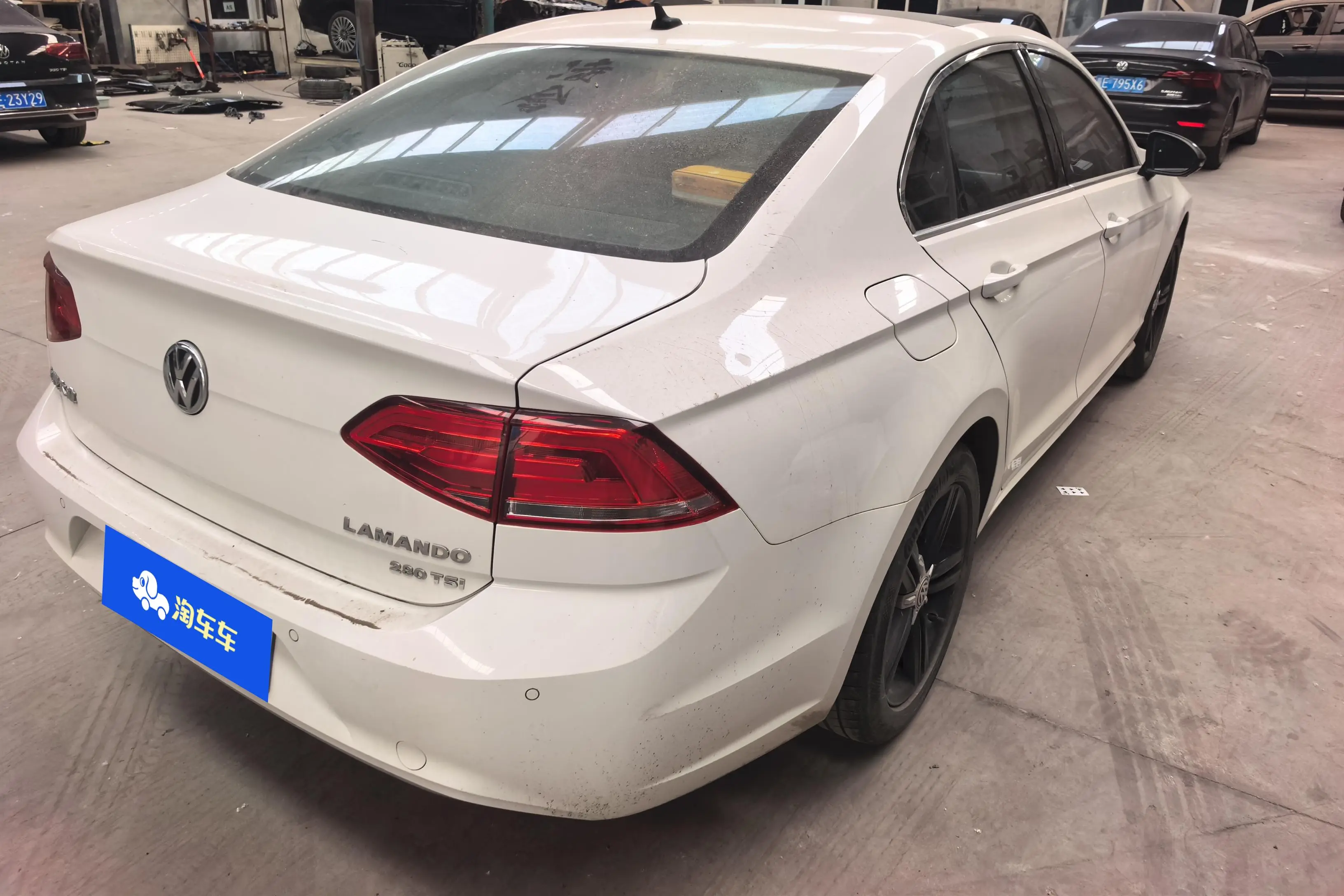 Volkswagen Lamando