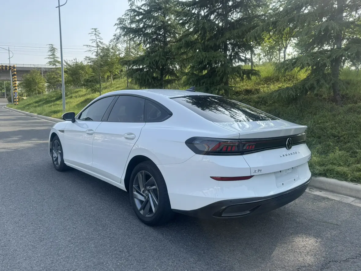 Volkswagen Lamando
