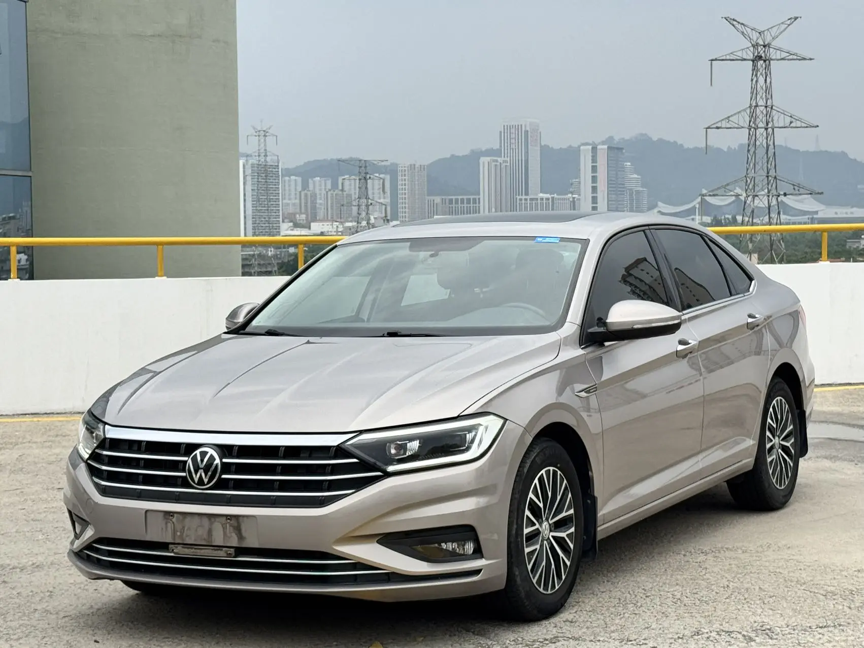 Volkswagen Sagitar