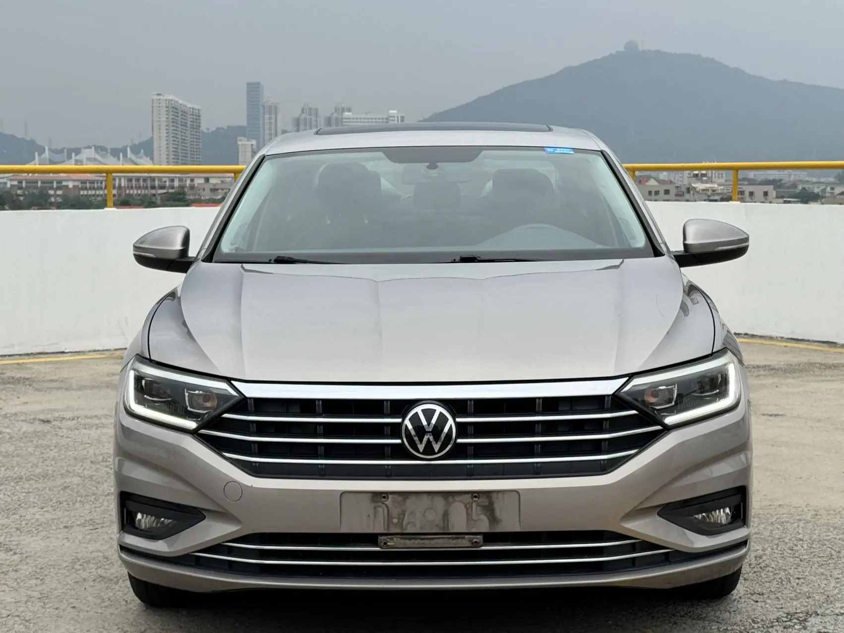 Volkswagen Sagitar