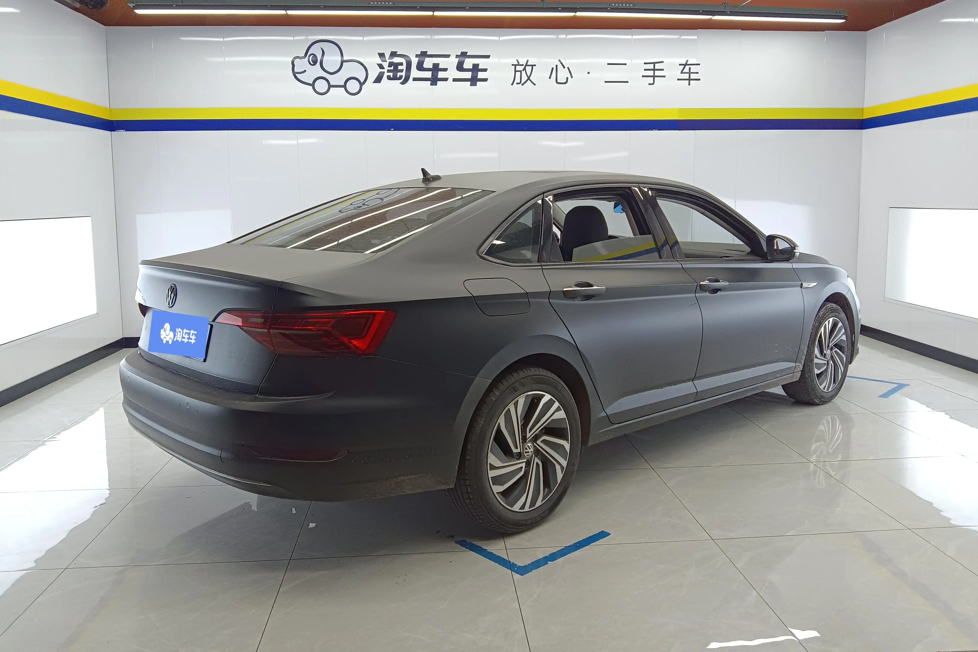 Volkswagen Sagitar