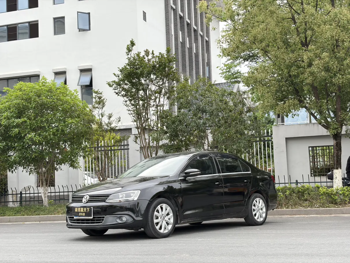 Volkswagen Sagitar