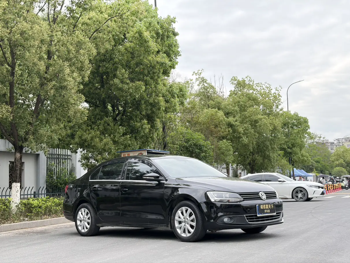 Volkswagen Sagitar