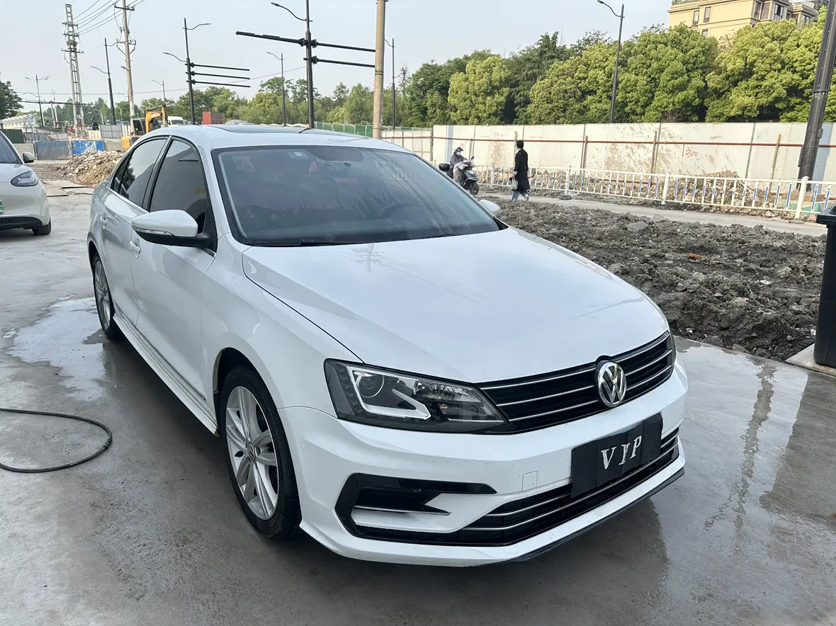 Volkswagen Sagitar