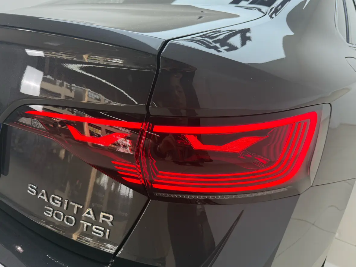 Volkswagen Sagitar
