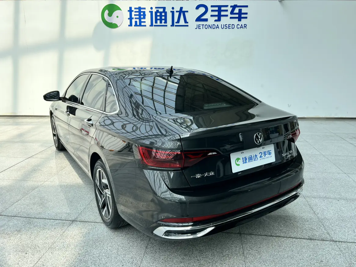 Volkswagen Sagitar