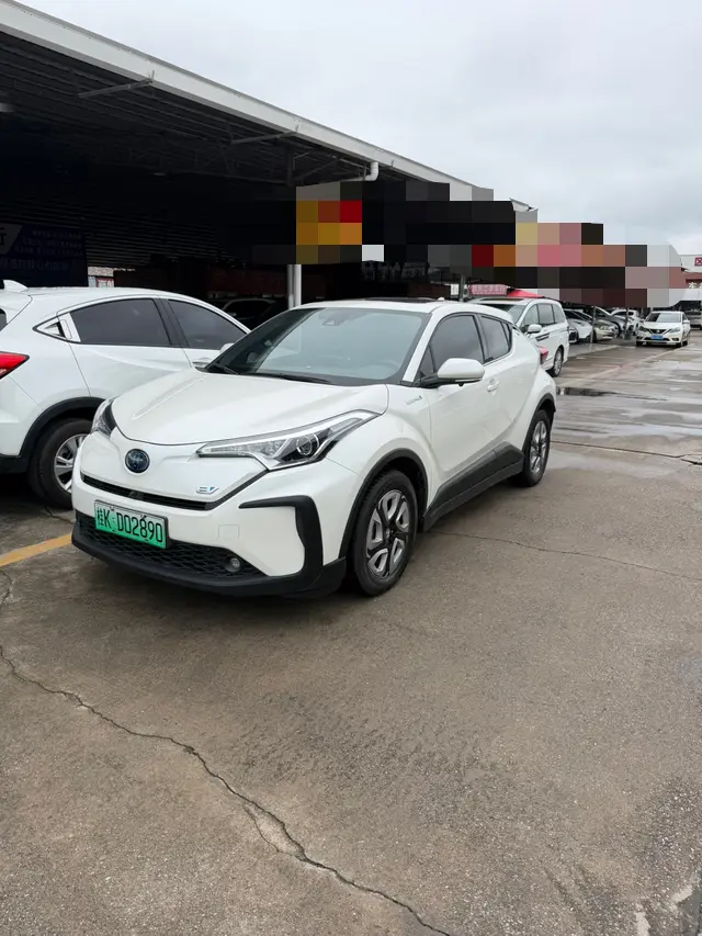 Toyota C-HR EV