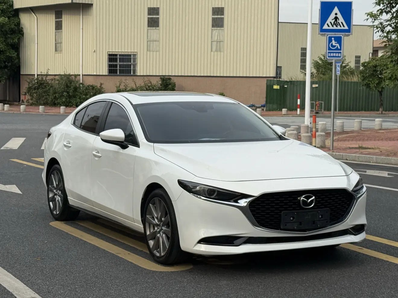 Mazda Axela