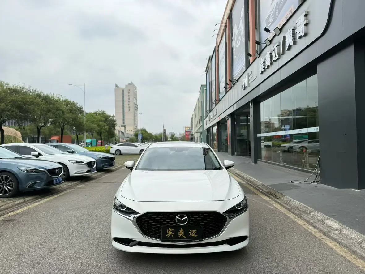 Mazda Axela