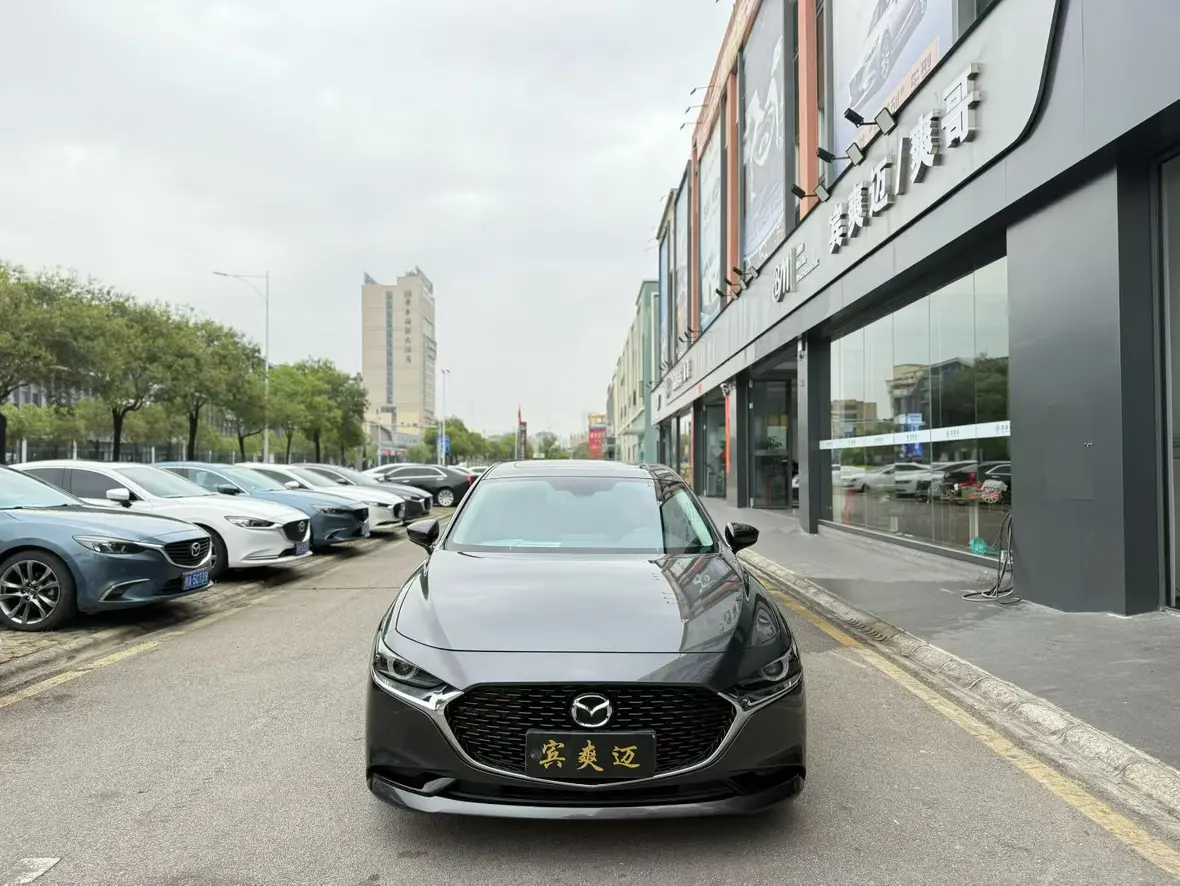 Mazda Axela