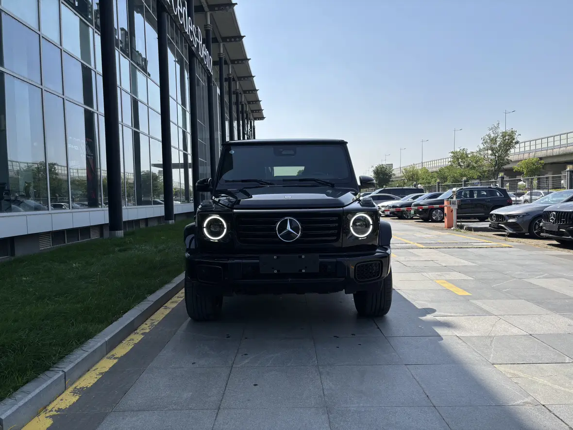 Mercedes-Benz G-Class