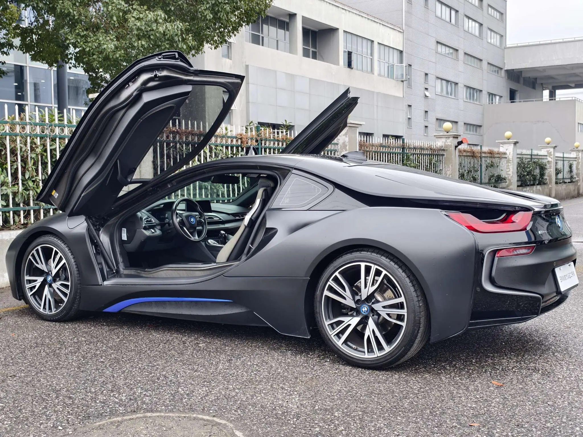 BMW i8