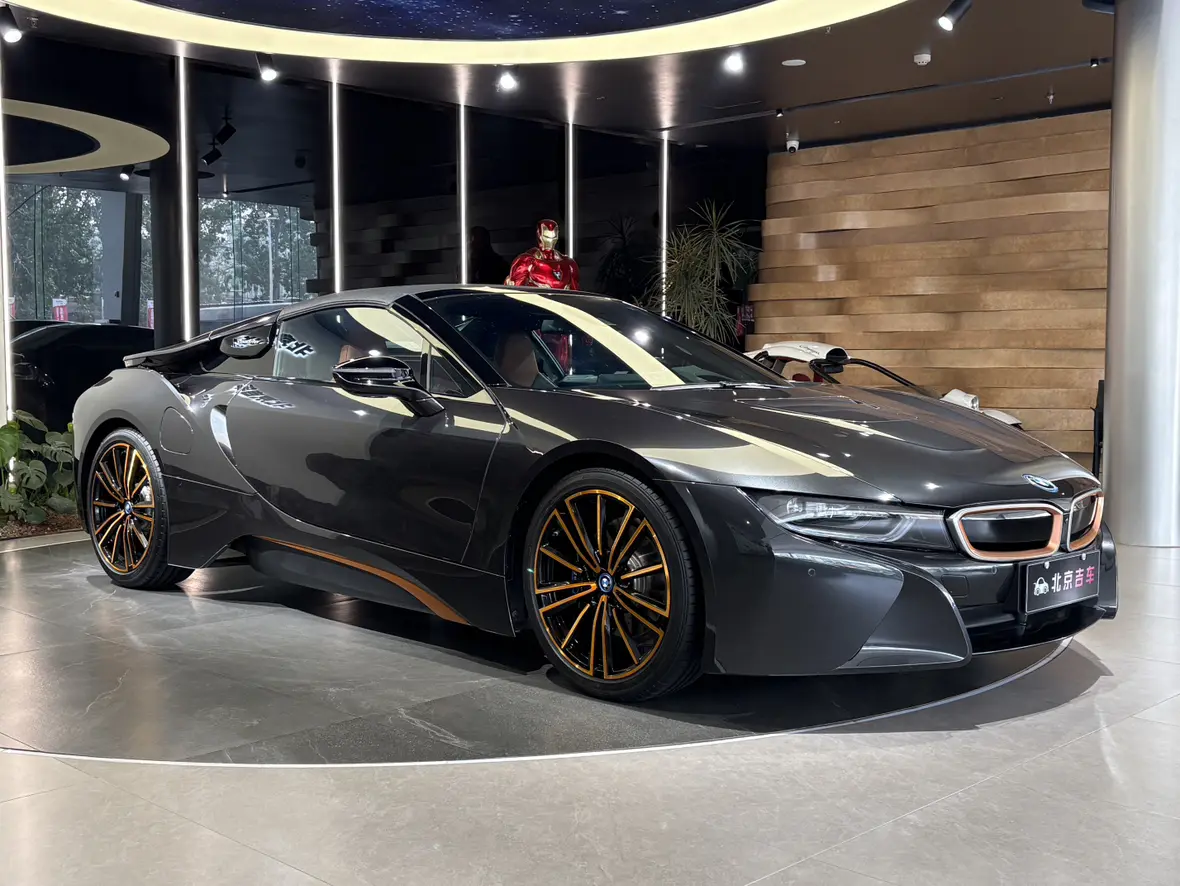 BMW i8